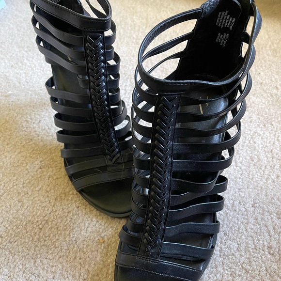 Simply Vera/Vera Wang black Sandals - Size 7 1/2 - Picture 4 of 4